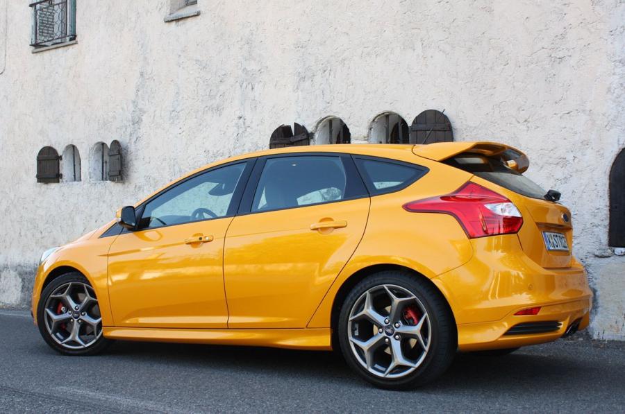  Ford Focus ST 2013 года  (фото 79 из 92)